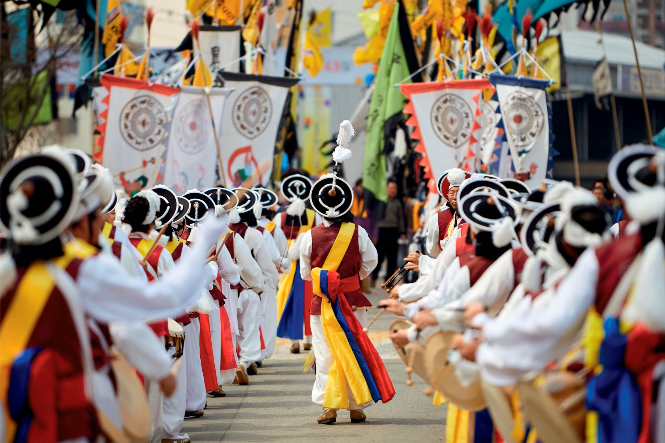 greenway-chu-nghia-ban-dia-moi-trong-marketing-co-hoi-de-thuong-hieu-viet-chuyen-tu-made-in-vietnam-sang-made-by-vietnam